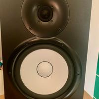 Yamaha HS8