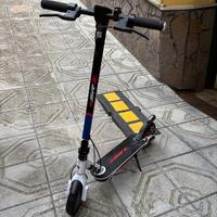 Monopattino elettrico Aprilia eSRZ