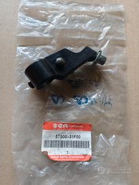 SUPPORTO LEVA FRIZIONE ORIGINALE SUZUKI NUOVA GSF6