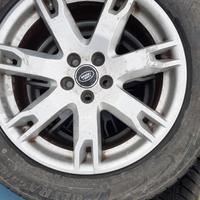 EVOQUE CERCHI E GOMME 18"