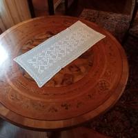 Tavolo tondo legno stile antico