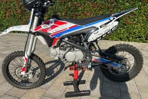 MOTO CROSS BAMBIN0 4 MARCE 4 TEMPI