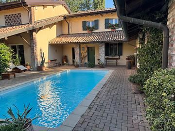 CASALE NEL PARCO DEL TICINO 6 posti letto