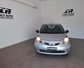 Toyota Aygo 1.0 12V VVT-i 3 porte Sound adatta per
