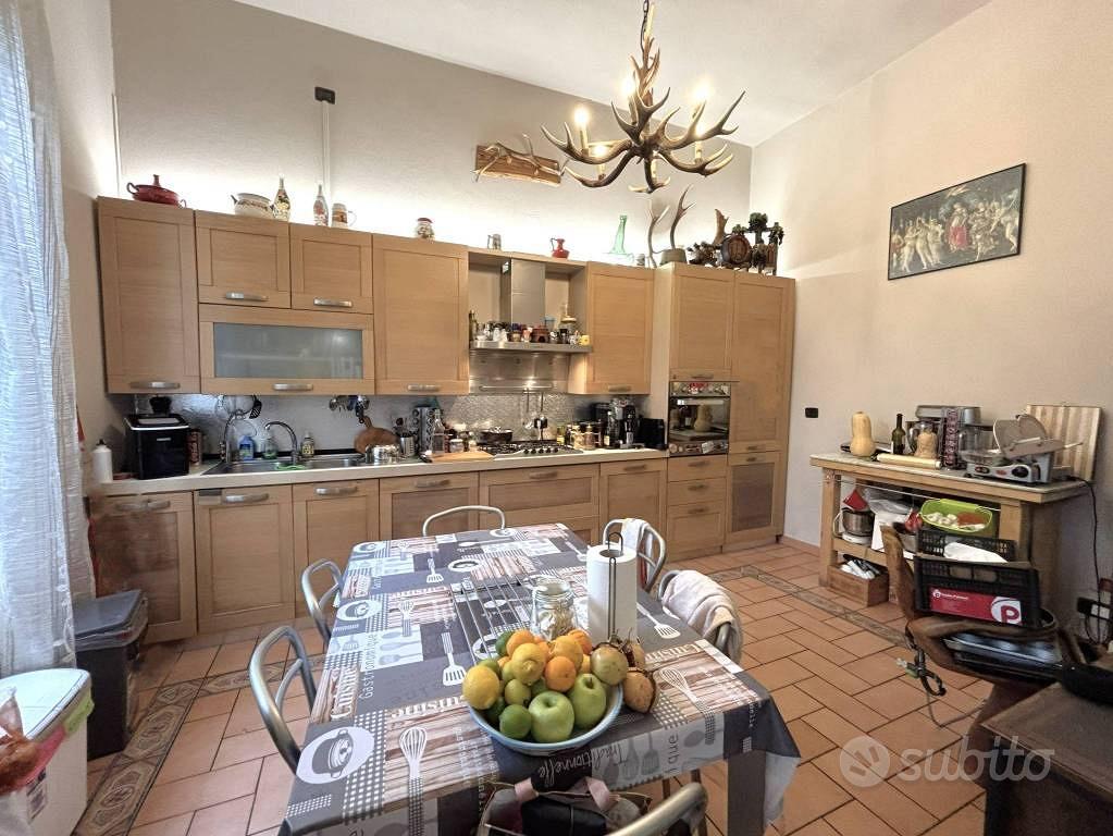 Casa indipendente di 113 m² con 4 locali a Pistoia