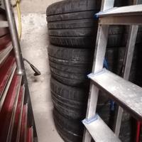 2 Pneumatici estivi 245 45 20 gomme 103Y usate a