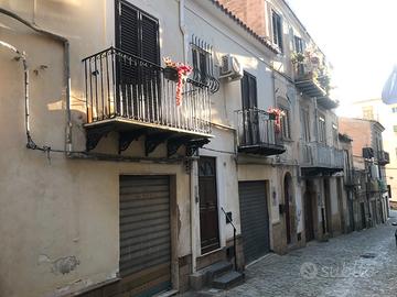 Immobile con nr. 3 mini-appartamenti