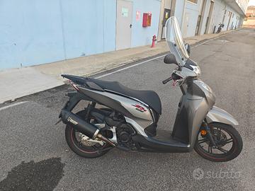 Honda SH 300 Sport