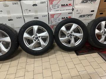 ORIGINALI AUDI Q3 TIQUAN 235/55R18 INVERNALI MICHE