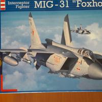 MIG-31 FOXHOUND SCALA 1/72 REVELL