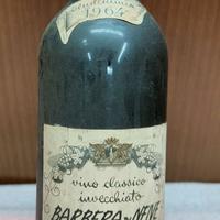 varie bottiglie vino d'annata