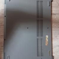 Lenovo ideapad 3 rear parte sotto