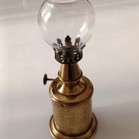 Lampada a olio Pigeon francese in ottone massiccio