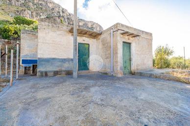 CASA INDIPENDENTE A MISILMERI