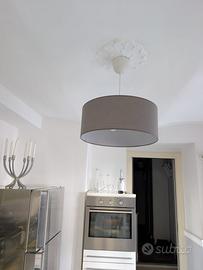 Lampadario moderno con paralume grigio