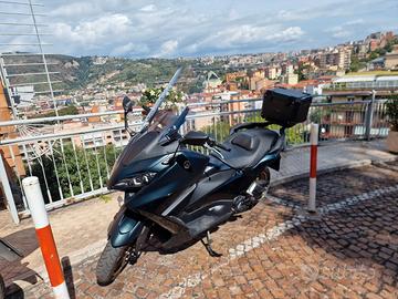 Yamaha T Max 560 - 2023