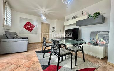 SPAZIOSO BILOCALE IN RESIDENCE CON PISCINA E GARAG