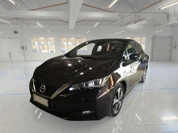 NISSAN LEAF BUSINESS 40KWH 5 PORTE BERLINA