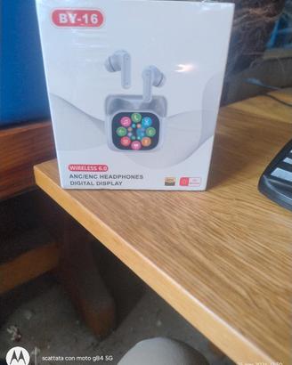 auricolare con traduttore multilingue 