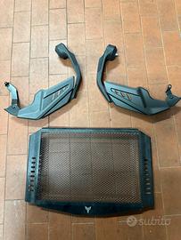 Paramani e para radiatore MT09 2020