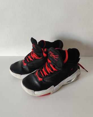 Jordan max aura 4 