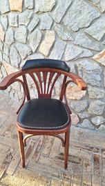 SEDIE IN LEGNO CON IMBOTTITURA DI PELLE