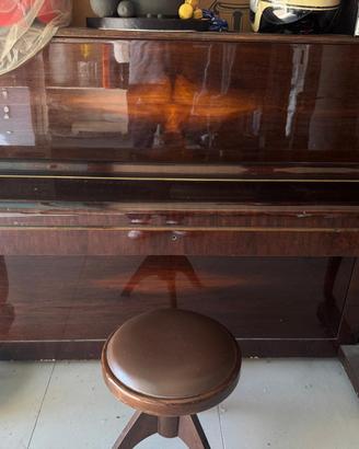 Pianoforte PETROF
