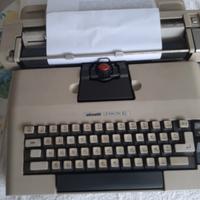 Macchina da scrivere 