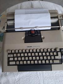 Macchina da scrivere 