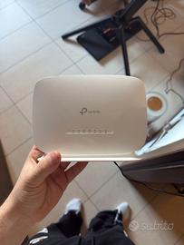 TP-Link TL-MR105 Cat4 Router 4G LTE Wireless N300M