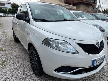 Lancia Ypsilon 1.2 69 CV 5 porte KM CERTIFICATI 1 