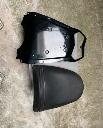 Kawasaki z750  sottocodone e sella passeggero