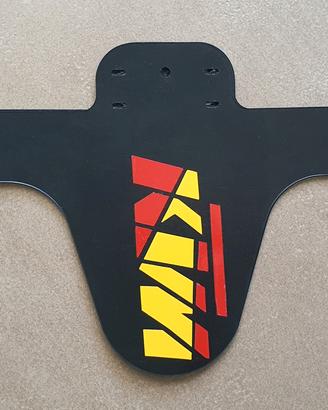 Parafanghi bici in plastica con logo KTM