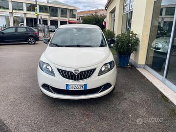 Lancia Ypsilon 1.0 FireFly 5 porte S&S Hybrid Ecoc