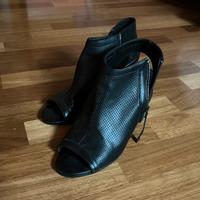 Tronchetti estivi traforati tg. 38