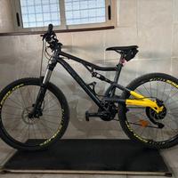 Bicicletta Mountain Bike B'twin rockrider 700 s