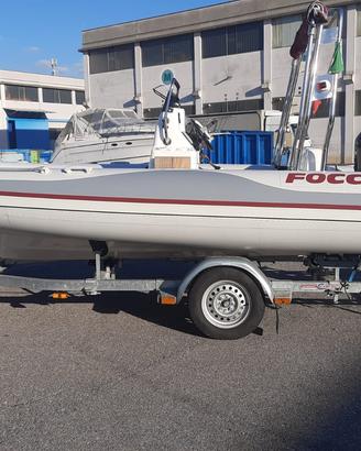 Gommone Focchi 510 + yamaha 40/70 e carrello