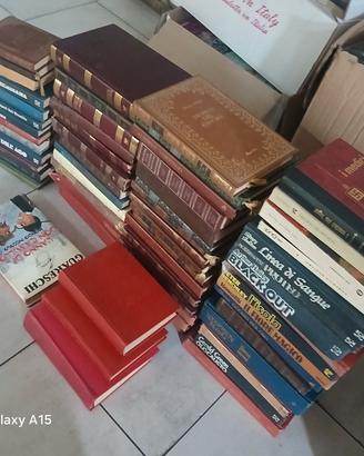 Lotto libri 130 pezzi 