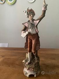 Antico soggetto della Royal Dux Bohemian
