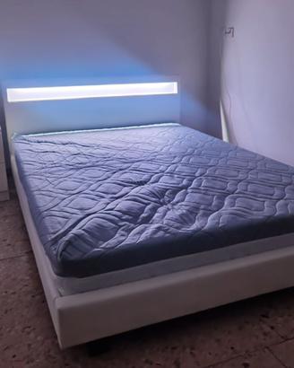 Struttura Letto a led con materasso ortopedico