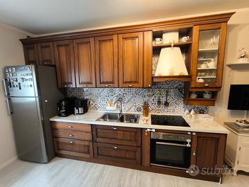 Cucina classica lineare