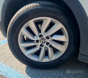 cerchi in lega 16 originali Volkswagen  con gomme