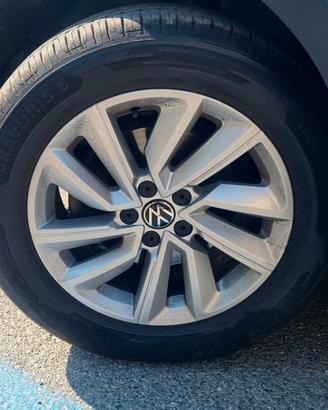 cerchi in lega 16 originali Volkswagen  con gomme