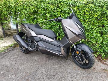 MAXI SCOOTER WOTTAN STORM-T 125cc