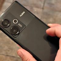 Nubia Z50 (NX711J) – Solo per parti di ricambio 