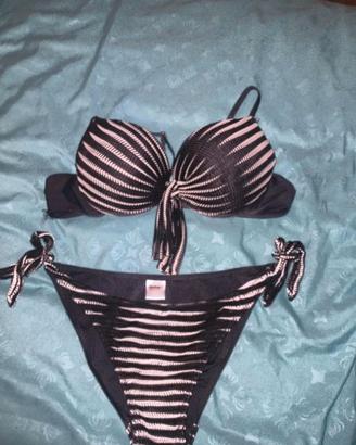 Bikini Bianco e Nero Push-Up  Taglia 44