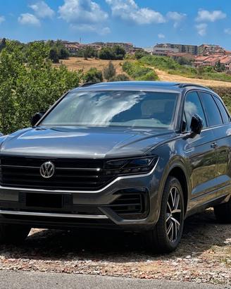 VOLKSWAGEN TOUAREG 3.0 V6  231 CV R-LINE