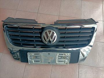Mascherina anteriore cromata Passat B6