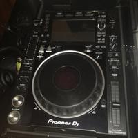 2x CDJ 2000 NEXUS 2+2x CASE+2xDECKSAVER