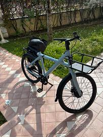 Bicicletta elettrica (con GPS) vanmoof